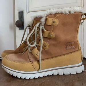 Sorel Cozy Joan Boot